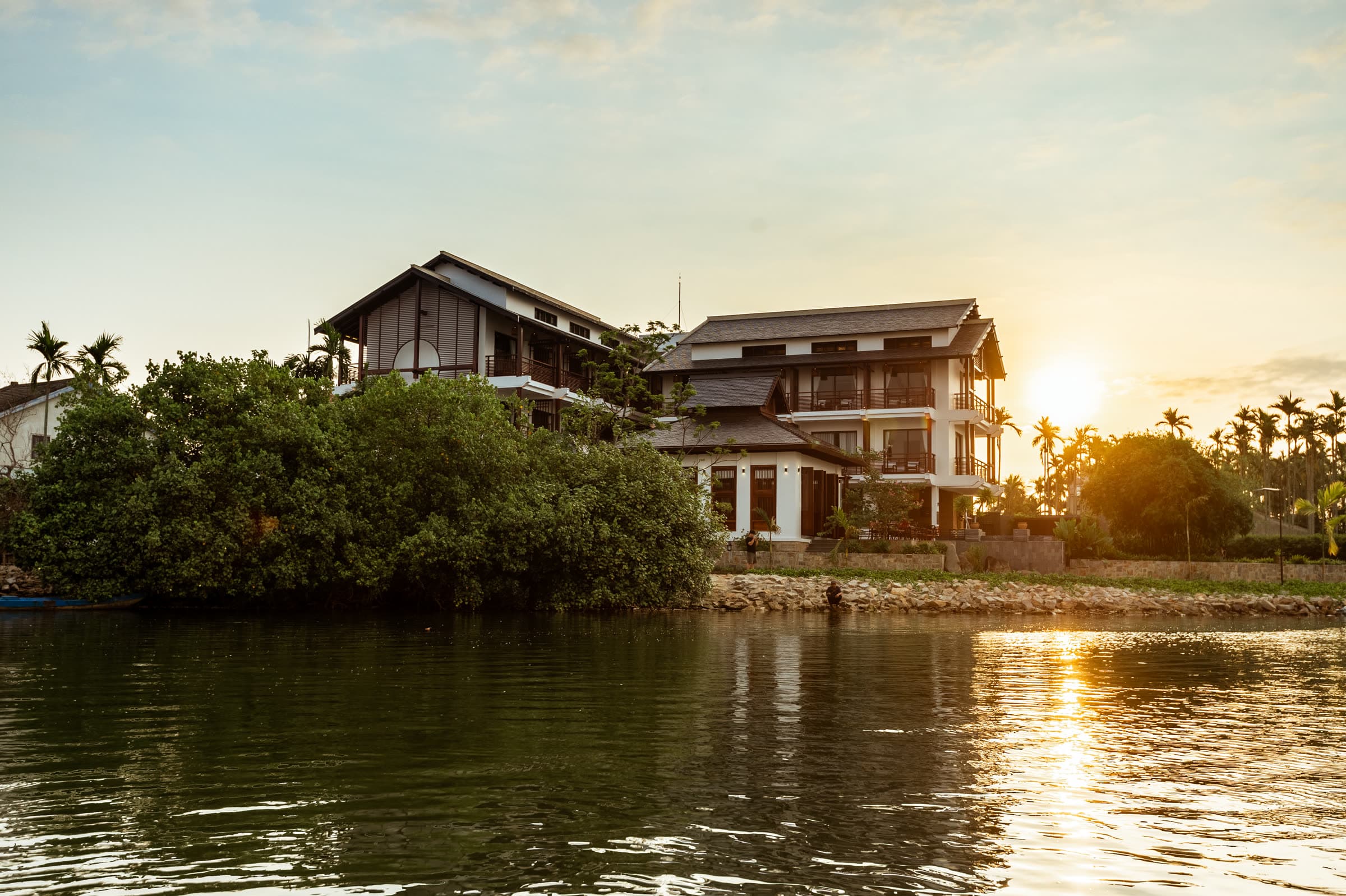Nghê Prana seen from the Thu Bồn River at sunset